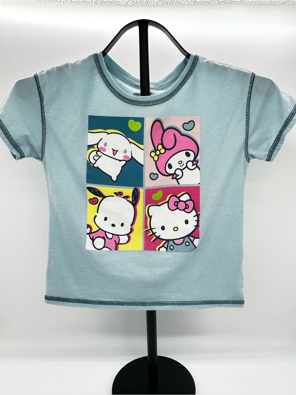 Sanrio Light Blue Hello Kitty & Friends Short Sleeve Tee Size M (7/8)